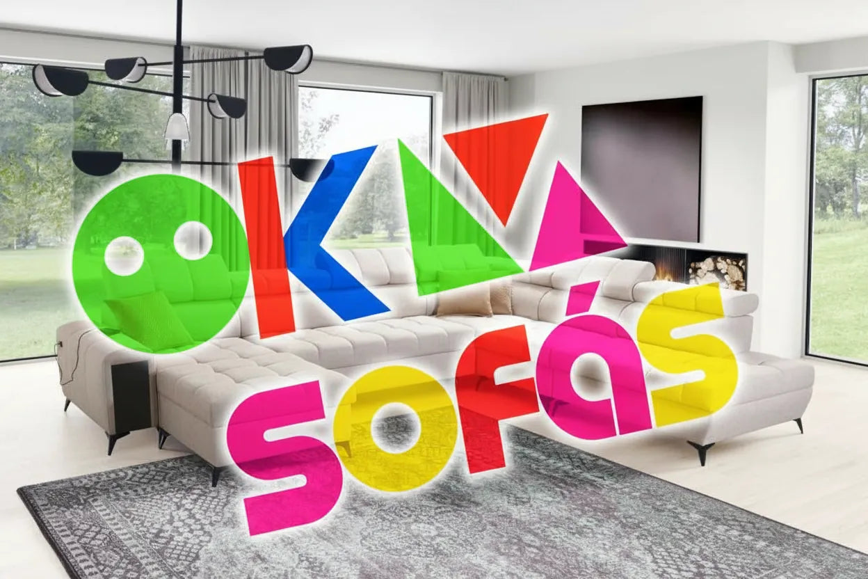 Photo réaliste d'un canapé confortable avec une superposition graphique géométrique et colorée qui évoque une marque.