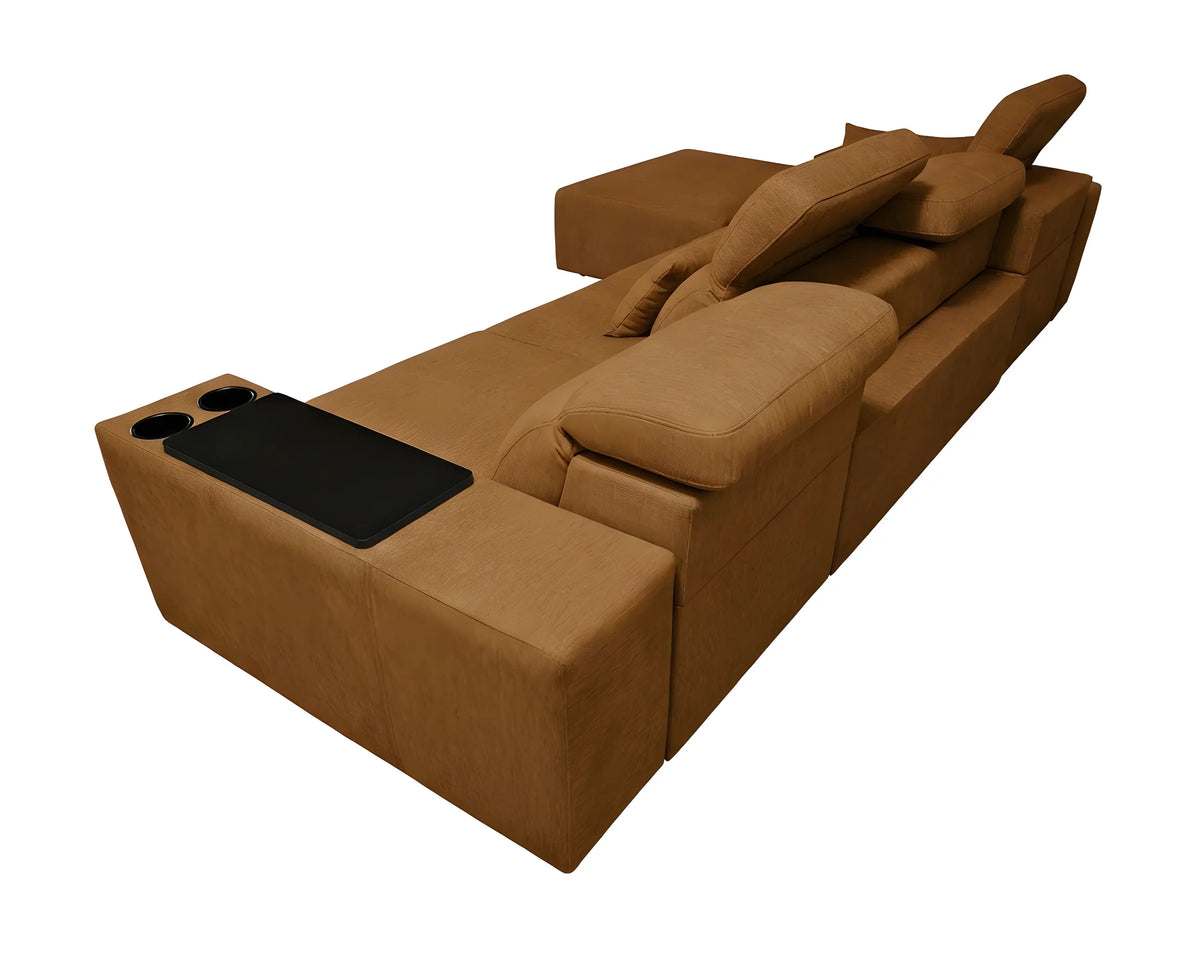 Canapé d'angle en cuir marron avec table et porte-gobelets intégrés, design contemporain pour salon