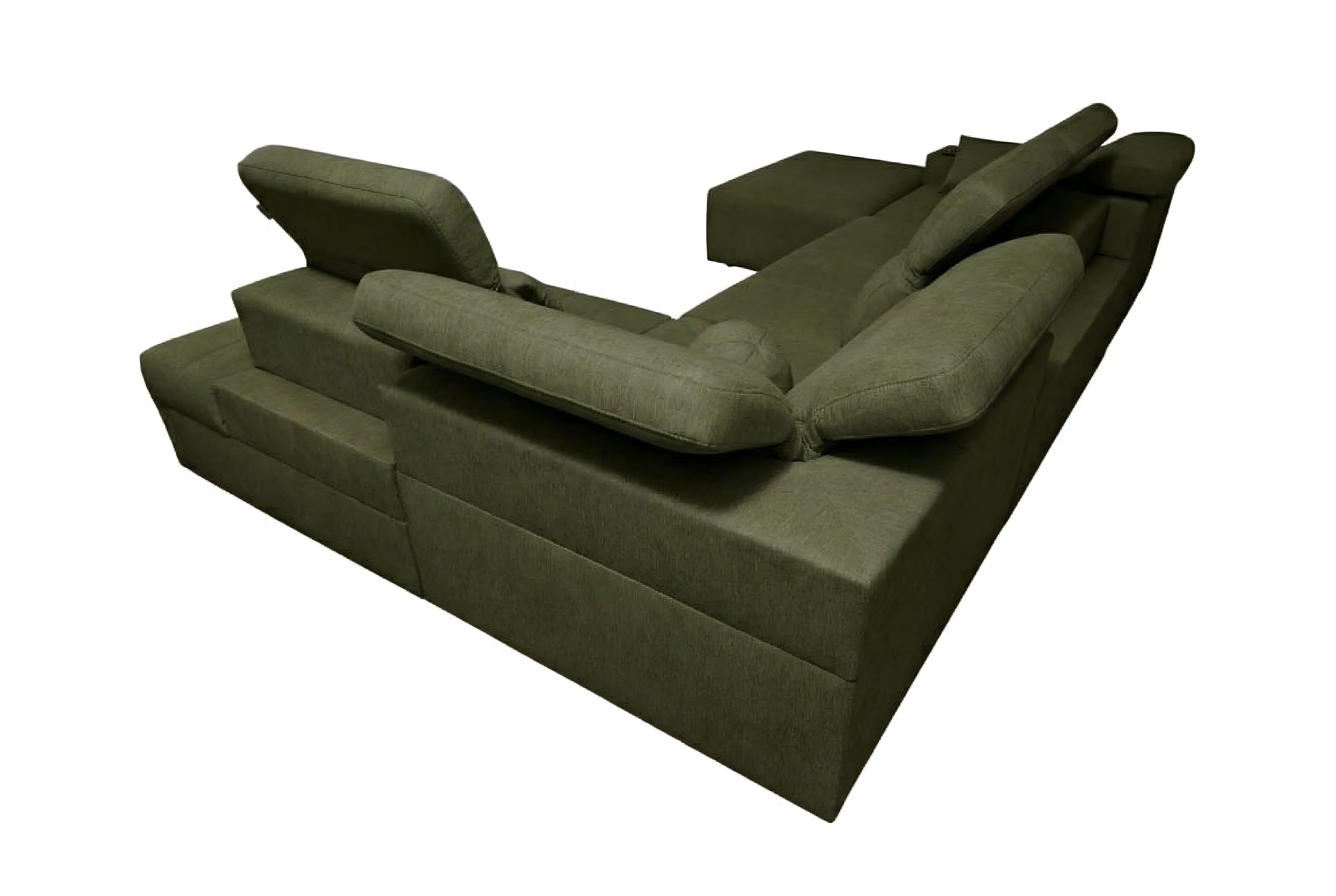 Canapé d'angle vert olive en tissu texturé, design contemporain pour salon, vue de trois quarts, coussins relevés