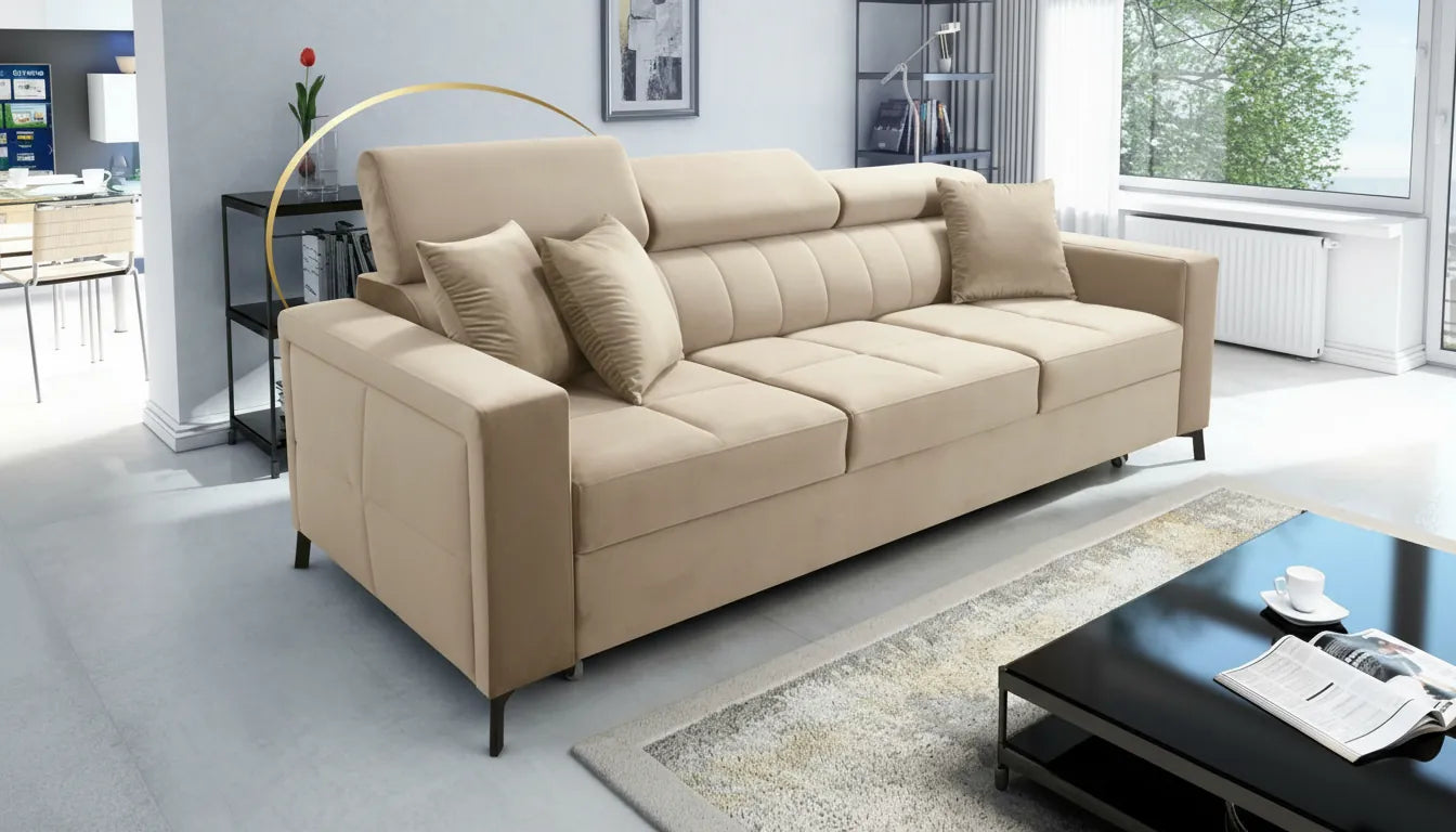 Canapé beige Conforama tres confortable dans un salon moderne avec un arc dore discret