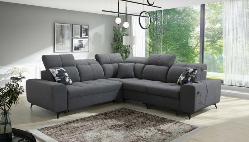 Image d'un canapé intégrant un coffre de rangement.