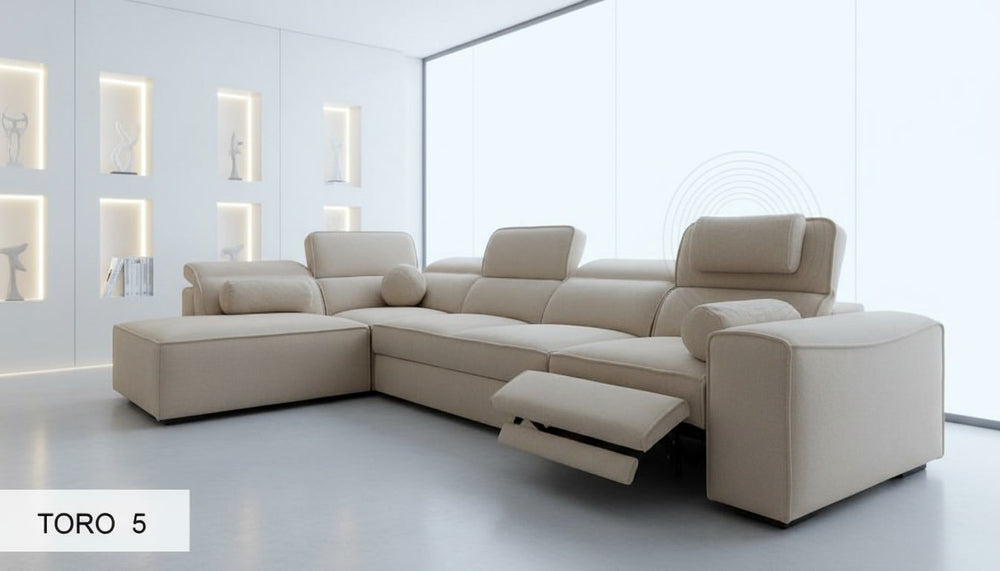 Image d'un canapé relax de couleur beige, potentiellement équipé de fonctions électriques.
