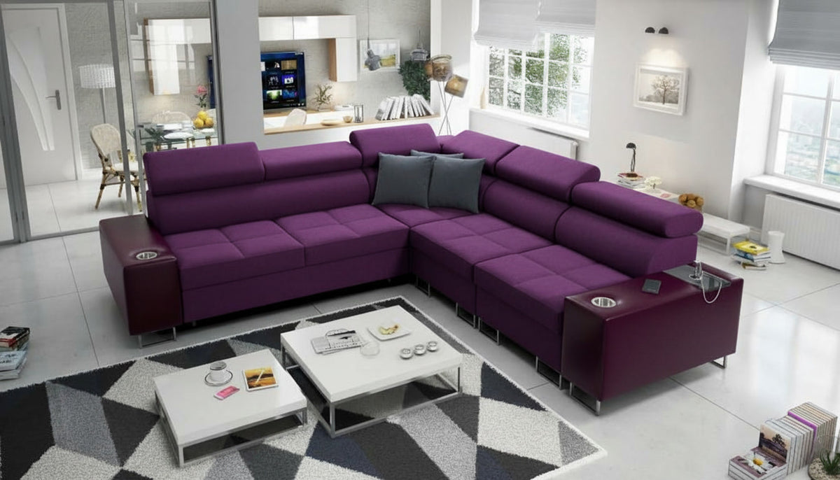 Image d'un canapé de couleur violette et bordeaux.