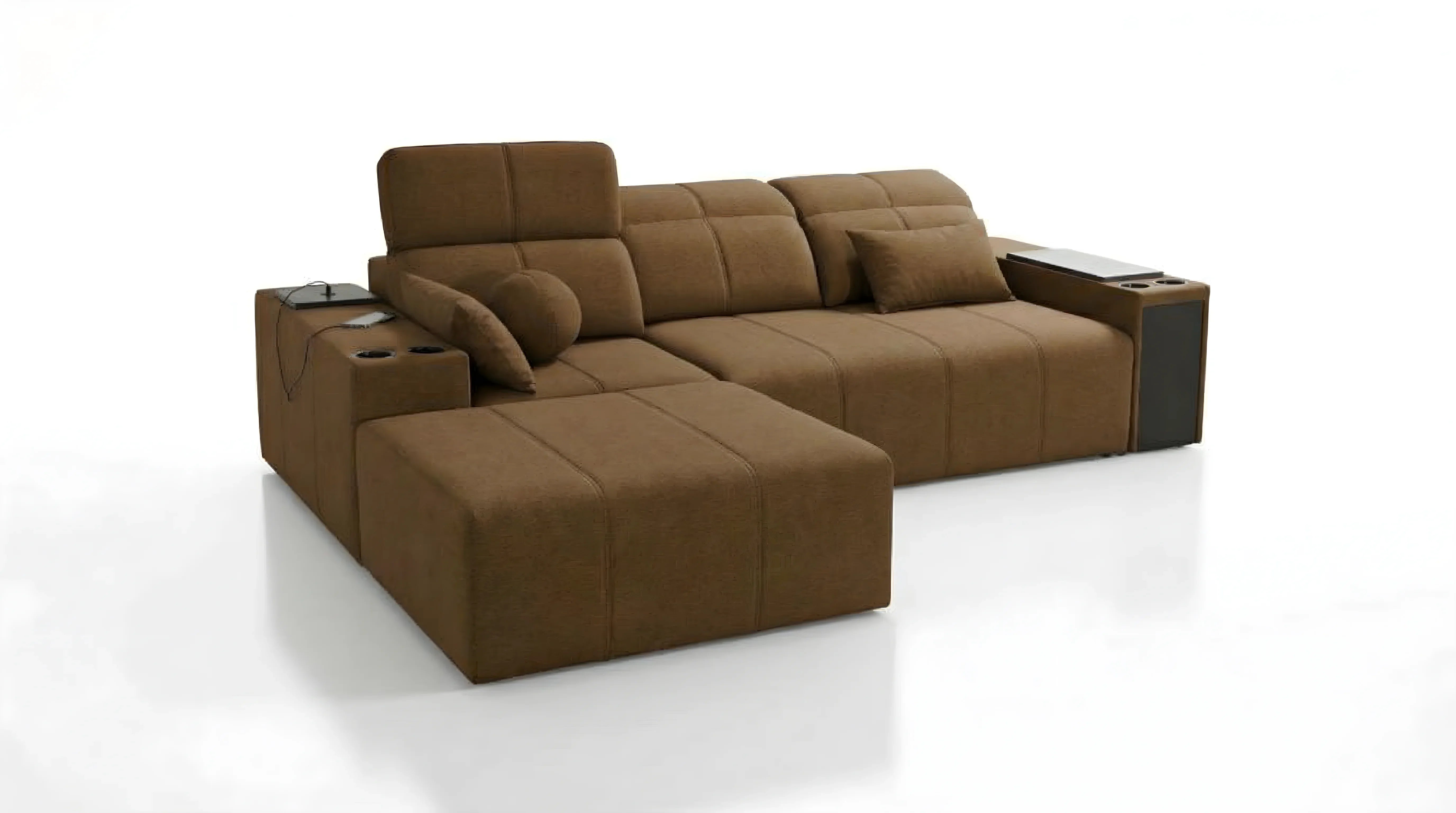 Canapé d'angle marron en tissu avec accoudoirs intégrés, idéal pour salon contemporain, vue de face sur fond blanc