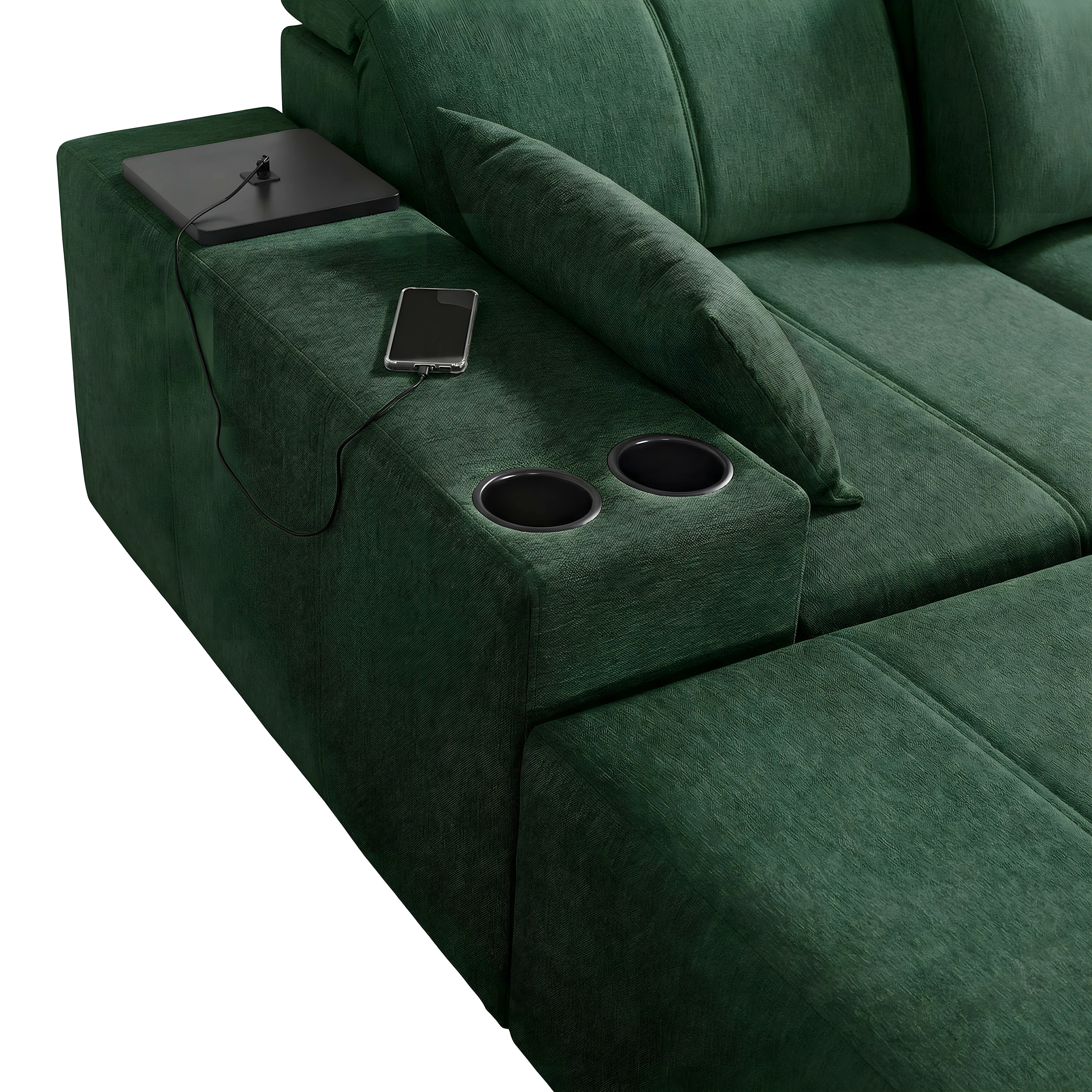 Canapé d'angle vert en tissu texturé avec accoudoirs, porte-gobelets et recharge de téléphone, design moderne, photo studio